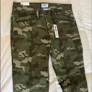 William rast Jane skinny cargo BNWT $79.50